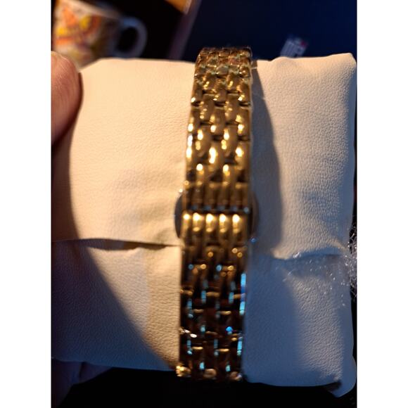 Montres Prestige x INVICTA Women's Watch MPW0228 32mm Gold - Picture 3 of 3